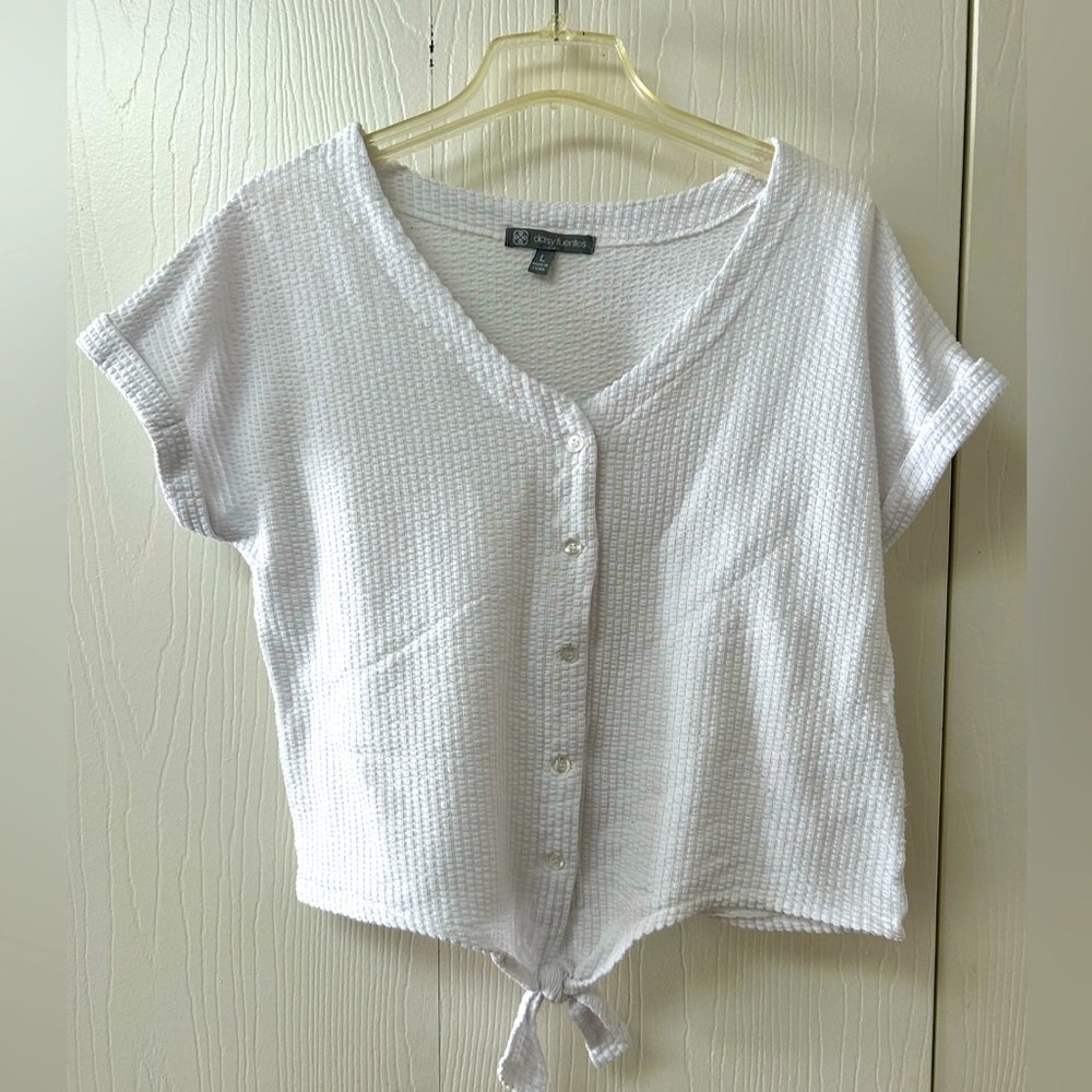 Daisy Fuentes White Crop Top with Tie Bottom Size Large